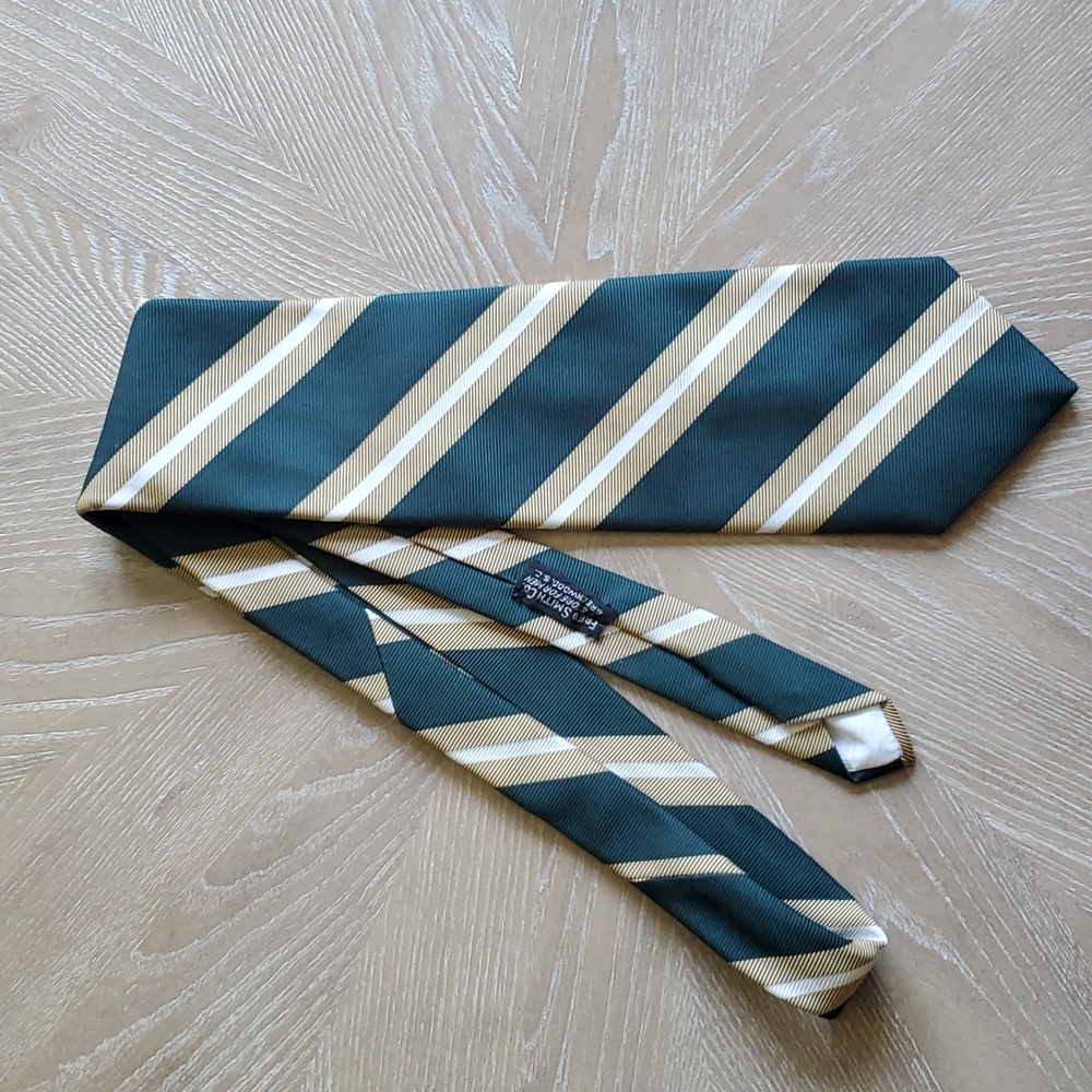 Fred Smith Co. Necktie - Picture 1 of 3